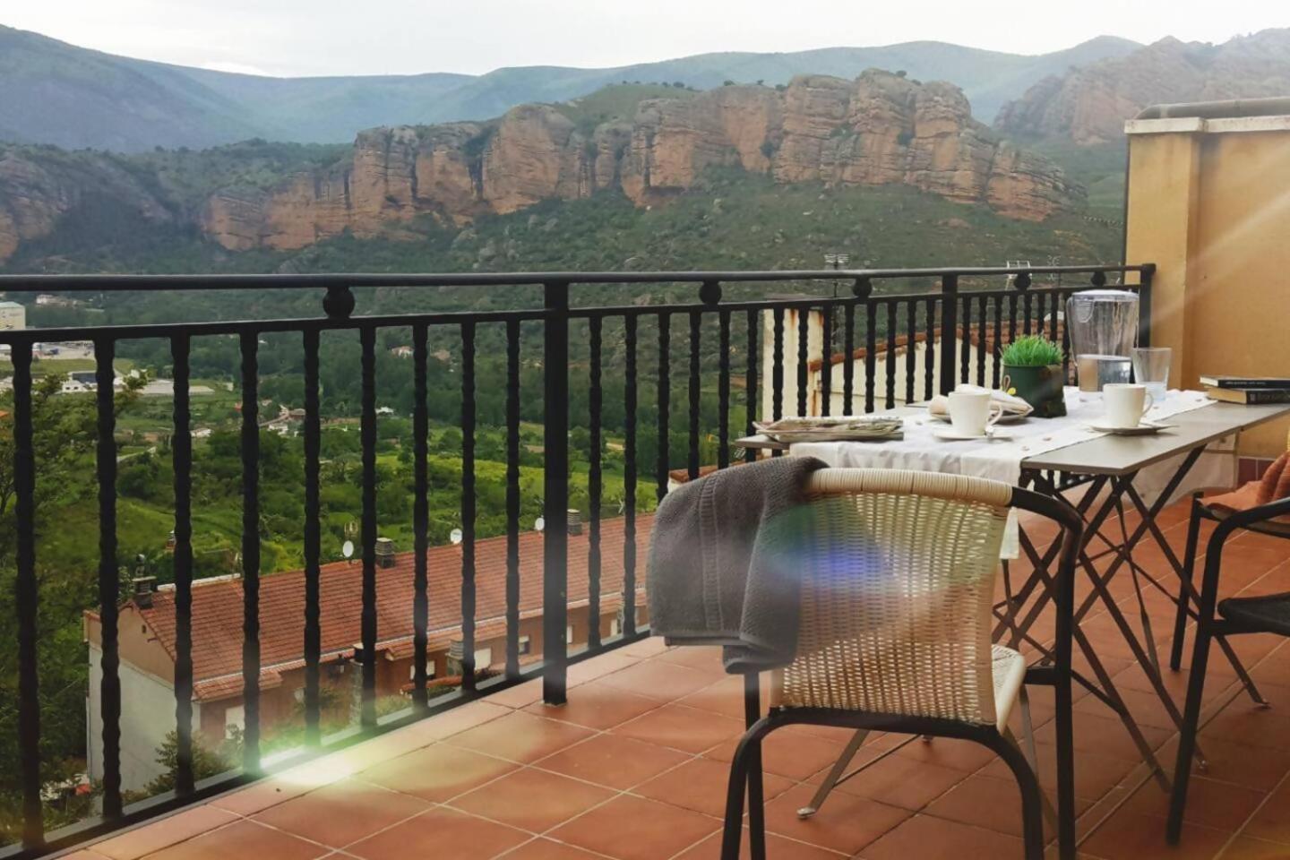 Un Apartamento Con Vistas Viguera Exteriér fotografie