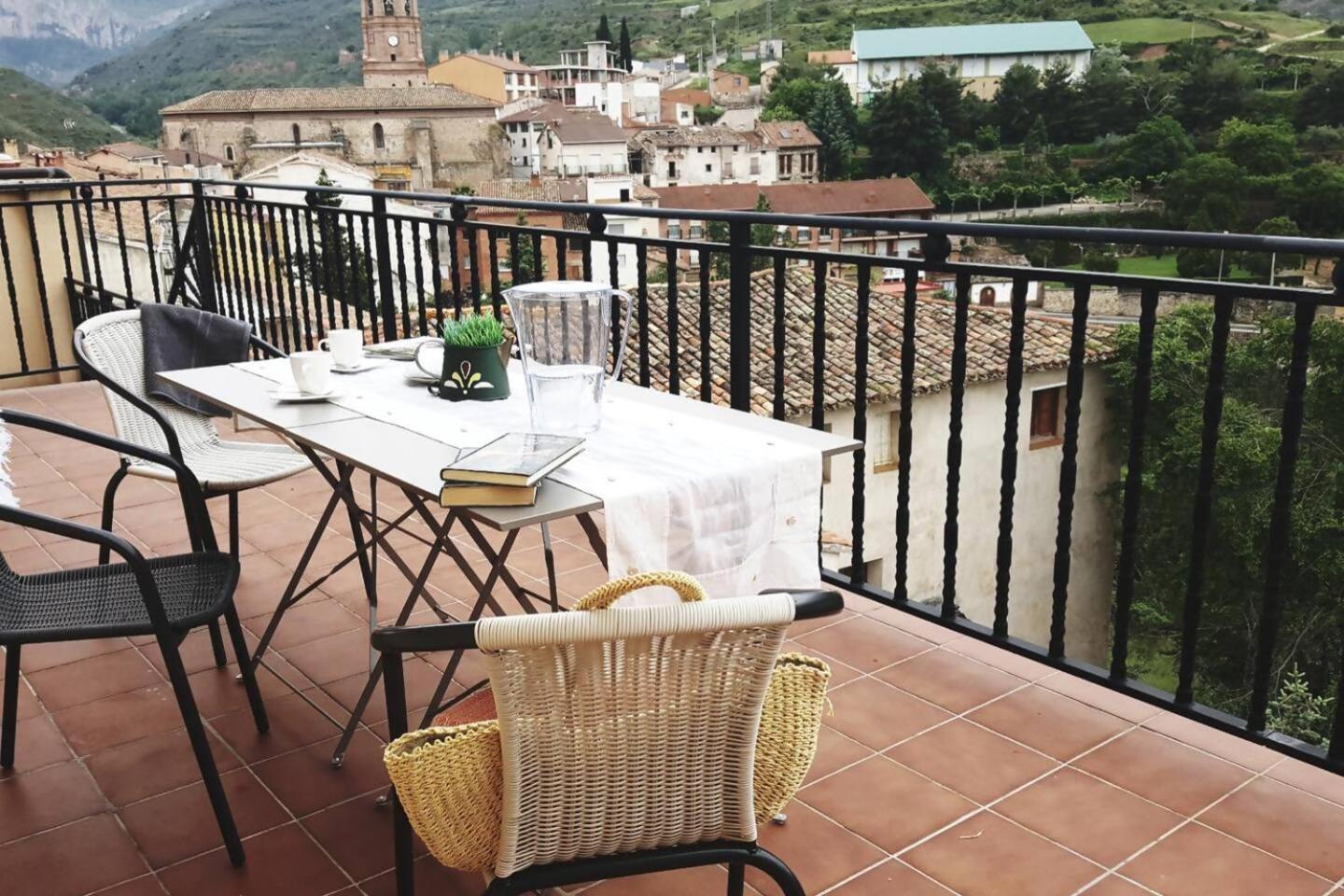 Un Apartamento Con Vistas Viguera Exteriér fotografie