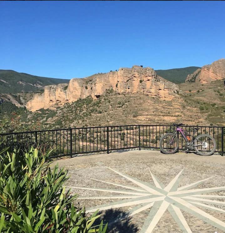 Un Apartamento Con Vistas Viguera Exteriér fotografie